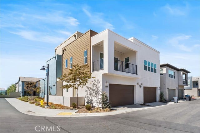324 Merit, Irvine, CA 92618