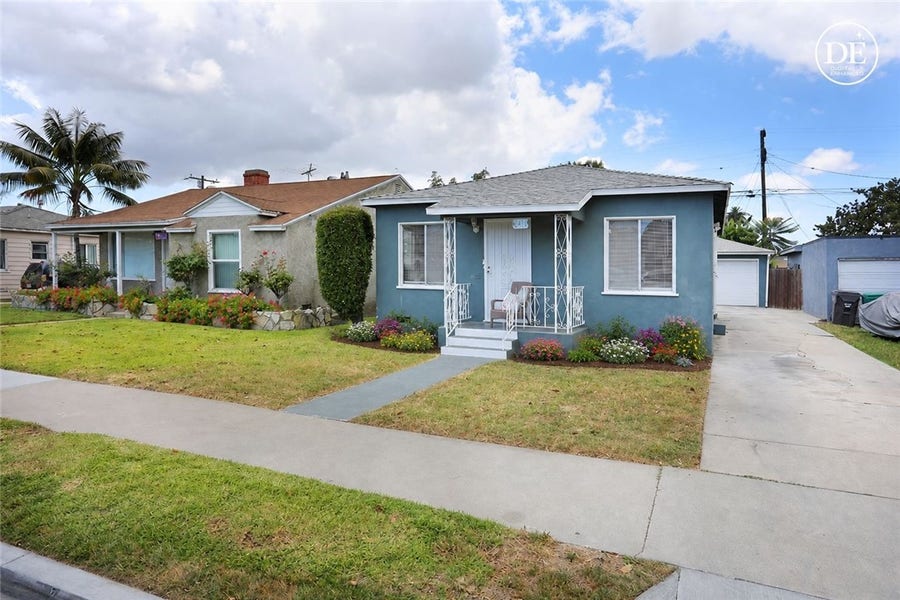 Property photo for 6449 Lemon AVE, Long Beach, CA