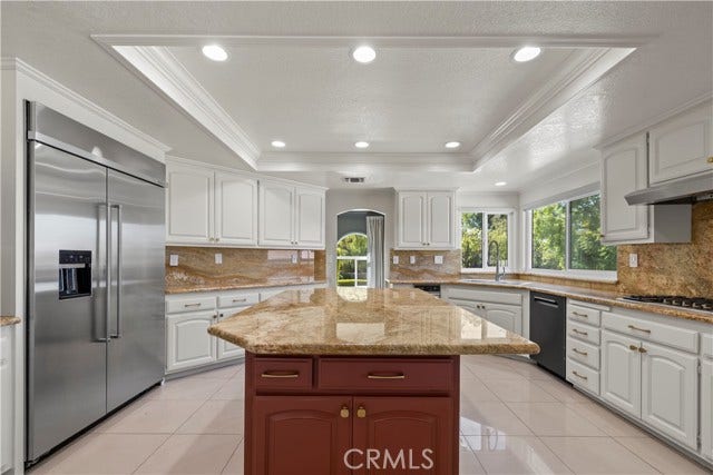 831 Pomello, Claremont, CA 91711