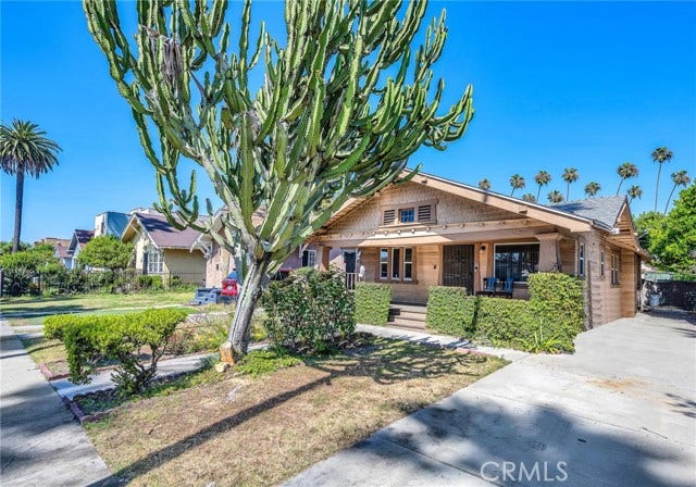 Property photo for 4620 S Van Ness AVE, Los Angeles, CA