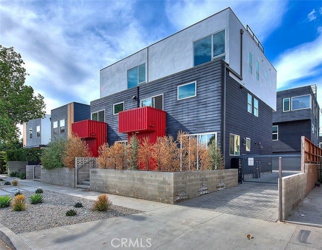 Property photo for 2925 S Cloverdale AVE, Los Angeles, CA