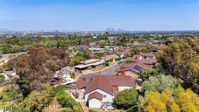 Property photo for 5390 Stillwater DR, Los Angeles, CA