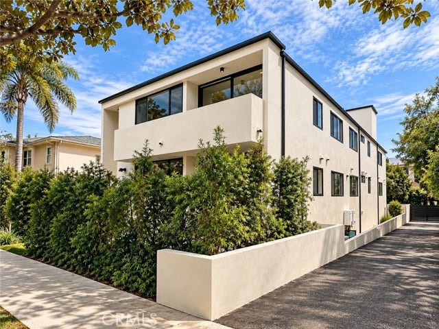 Property photo for 1540 S Beverly DR, #7, Los Angeles, CA