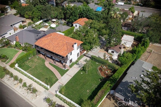 2098 Roosevelt, Altadena, CA 91001