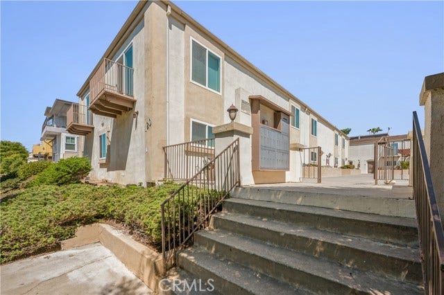 Property photo for 120 S Francisca AVE, #18, Redondo Beach, CA