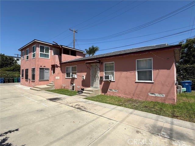 Property photo for 1111 Walnut, Long Beach, CA