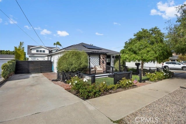 Property photo for 505 W Maple AVE, El Segundo, CA