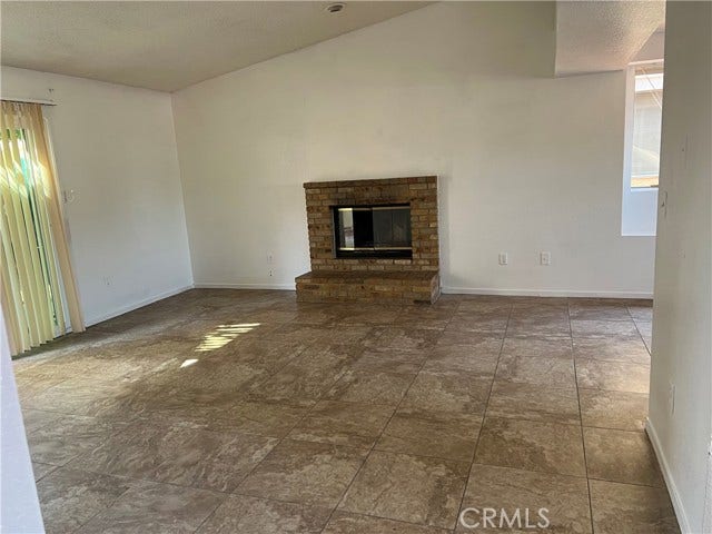 6109 S H ST, Bakersfield, CA 93304