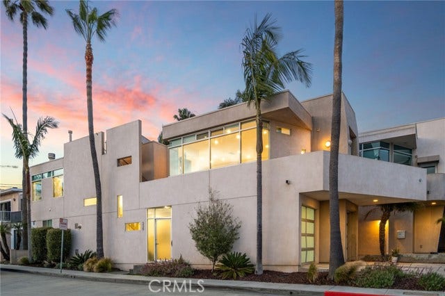 Property photo for 330 Hollowell AVE, Hermosa Beach, CA