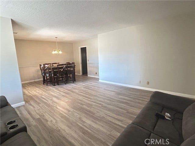 19430 Tomahawk RD, Apple Valley, CA 92307