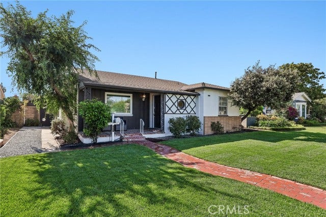 Property photo for 3927 Gaviota, Long Beach, CA