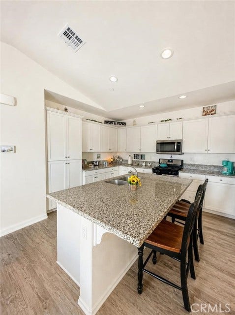 1057 Egret, Calimesa, CA 92320