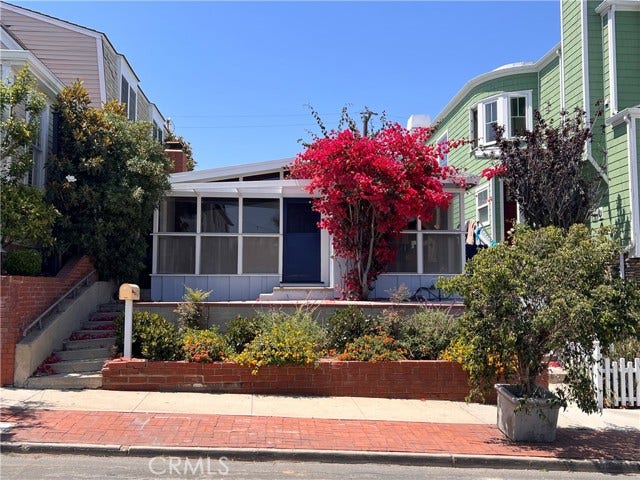 Property photo for 429 1st ST, Manhattan Beach, CA