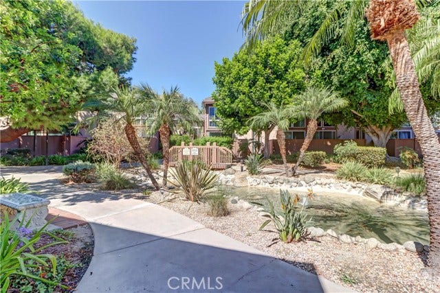1048 Cabrillo Park DR, #A, Santa Ana, CA 92701