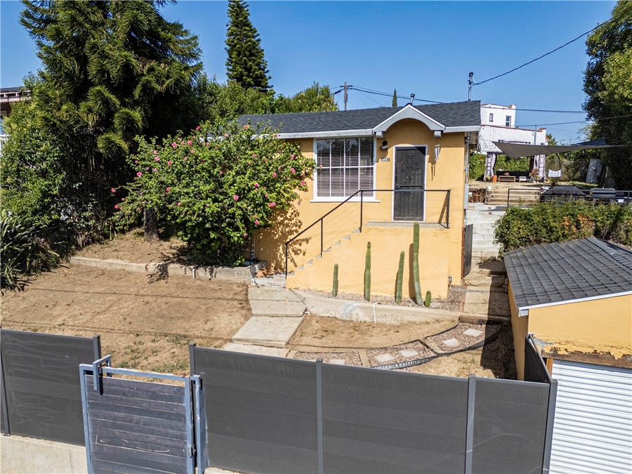 Property photo for 3887 Bostwick, Los Angeles, CA