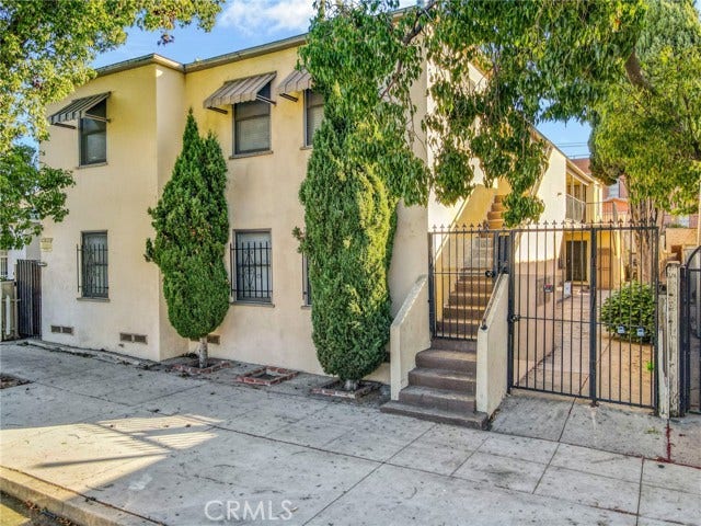 Property photo for 1922 Locust, Long Beach, CA