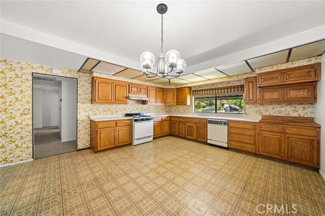 310 S Ash ST, Redlands, CA 92373
