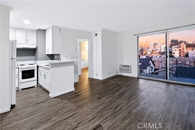 Property photo for 256 S La Fayette Park, #307, Los Angeles, CA