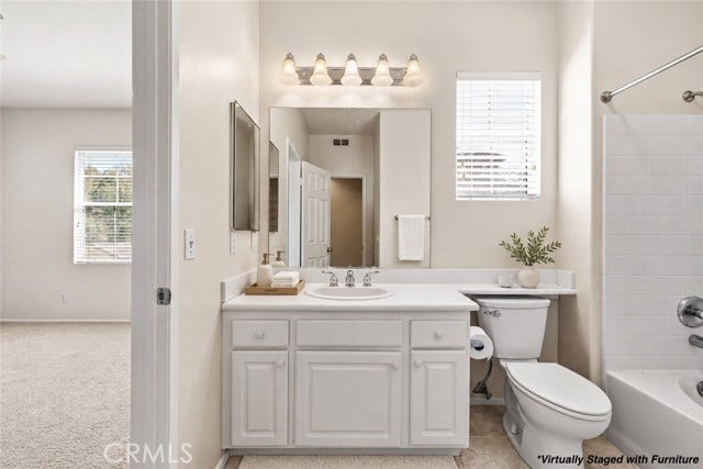 28157 Ashbrook, Valencia, CA 91354