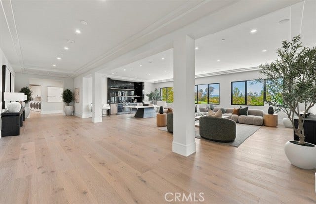 76 Hillcrest LN, Newport Beach, CA 92660