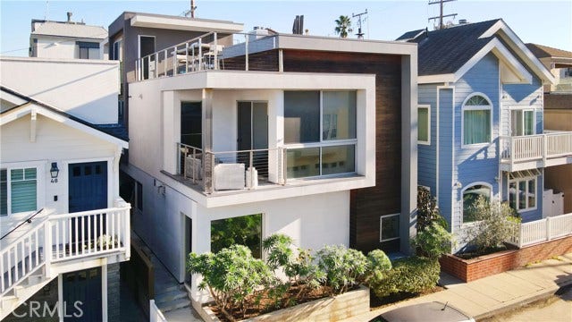 Property photo for 44 61st PL, Long Beach, CA