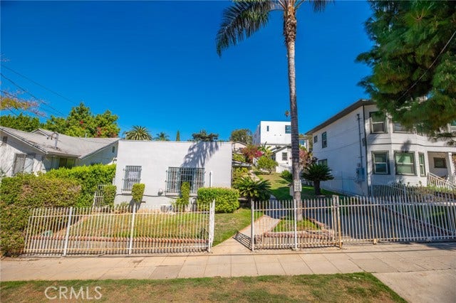 Property photo for 2111 Aaron ST, Los Angeles, CA