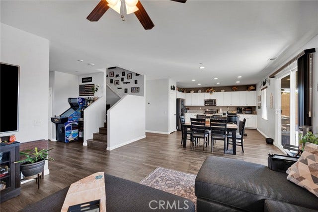 16022 Shawnee LN, Victorville, CA 92394