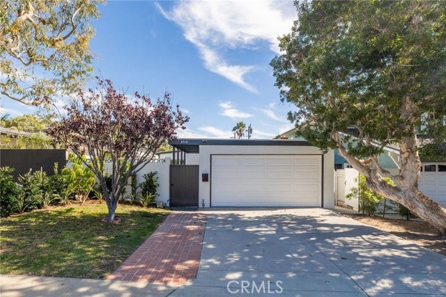 Property photo for 3516 Elm AVE, Manhattan Beach, CA