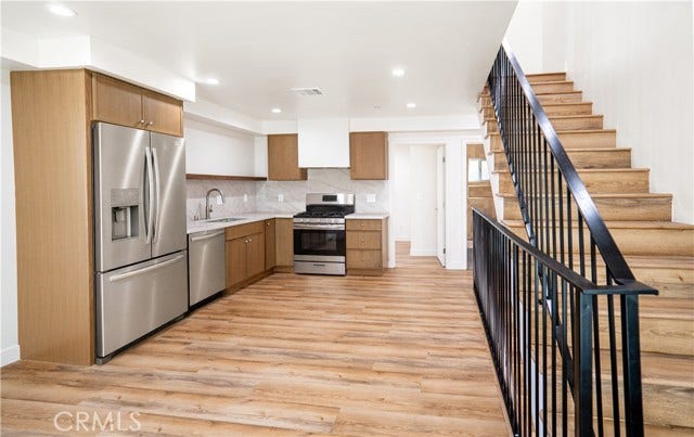 Property photo for 1122 N Beachwood DR, #1/2, Los Angeles, CA