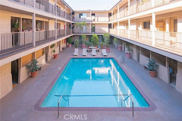 Property photo for 2501 W Redondo Beach, Gardena, CA