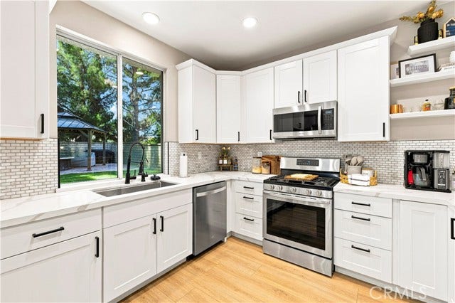 23800 Woodpark CT, Valencia, CA 91354