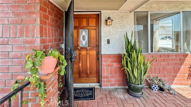 1609 E Silva, Long Beach, CA 90807 1609 E Silva, Long Beach, CA 90807