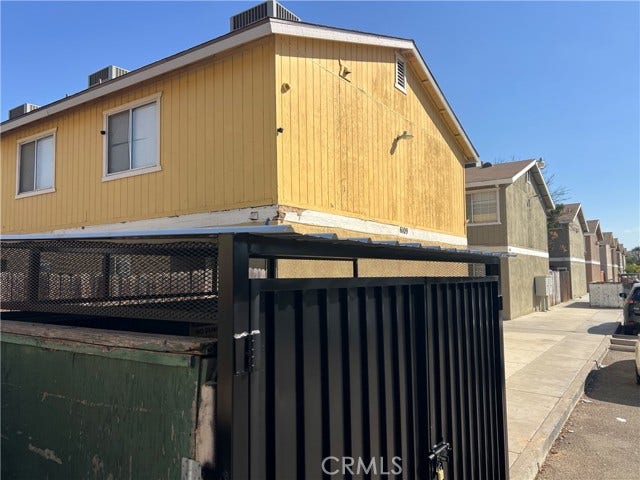 6109 S H ST, Bakersfield, CA 93304
