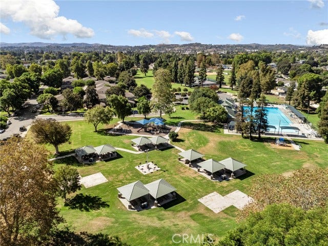 3125 N White AVE, #4, La Verne, CA 91750 Enjoy the outdoor lifestyle at nearby Las Flores Park, featuring open green space, picnic areas, playgrounds and recreational amenities.
