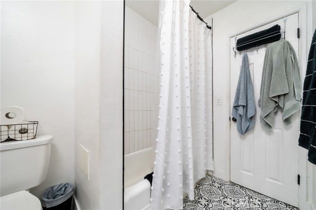 3327 N Crescent, San Bernardino, CA 92405 3327 N Crescent, San Bernardino, CA 92405