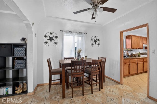 6856 Laurel Canyon BLVD, North Hollywood, CA 91605