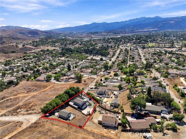 19015 Envoy, Corona, CA 92881