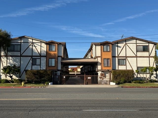 Property photo for 535 E 223rd, #12, Carson, CA