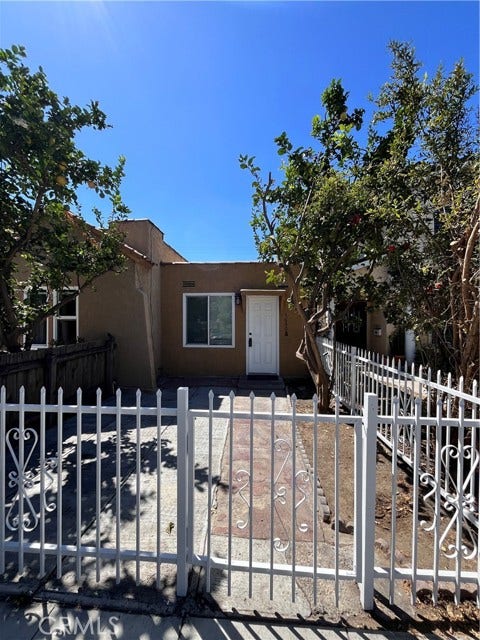 Property photo for 1634 W Parade ST, #A, Long Beach, CA