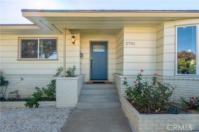 Property photo for 2701 Arlington AVE, Los Angeles, CA