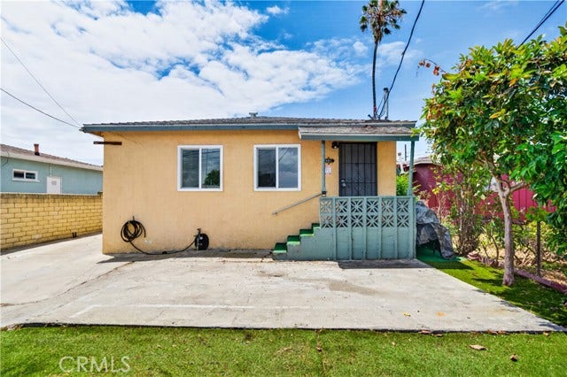 Property photo for 981 W Upland, San Pedro, CA