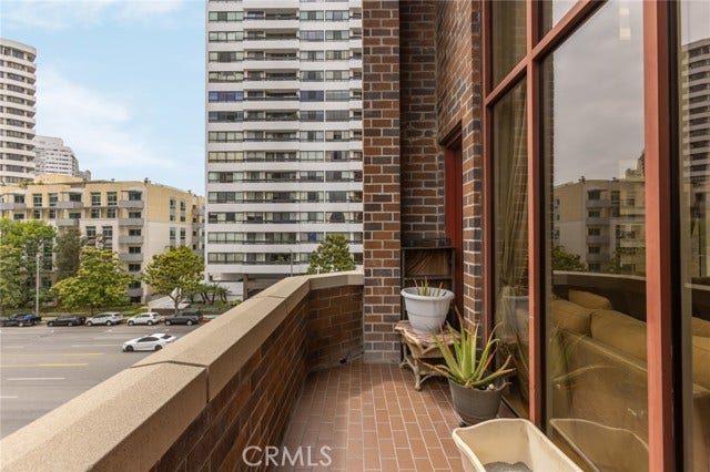 Property photo for 10550 Wilshire BLVD, #302, Los Angeles, CA
