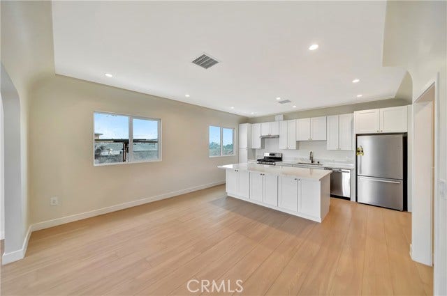 Property photo for 2800 Winter ST, #2, Los Angeles, CA