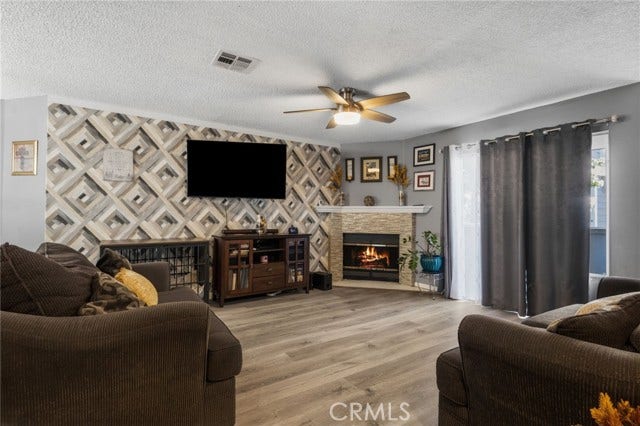 123 W Spring ST, #B, Long Beach, CA 90806
