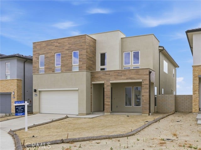 Property photo for 27546 Juniper LN, Valencia, CA