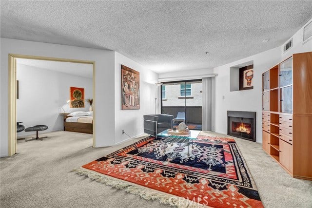Property photo for 35 Linden Ave Unit 304, Long Beach, CA