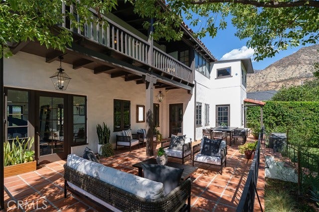 2098 Roosevelt, Altadena, CA 91001