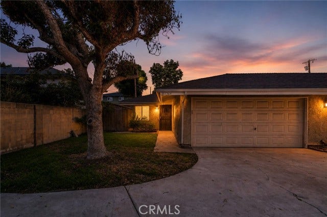 Property photo for 11736 1/2 215th, Lakewood, CA