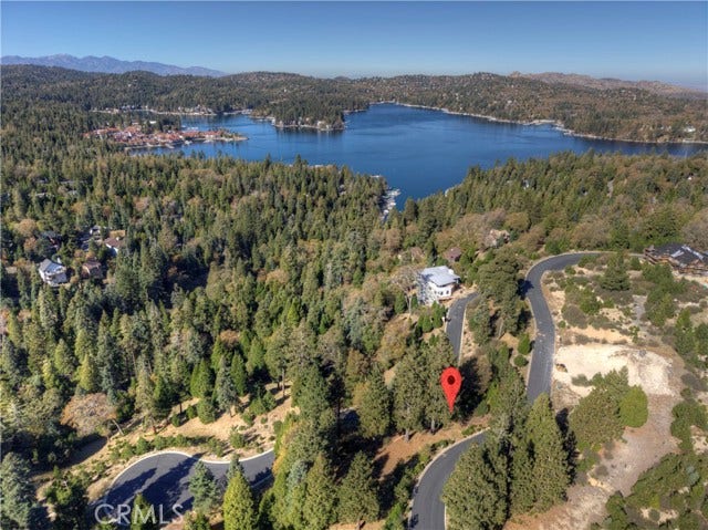 Property photo for 115 Mill Pond, Lake Arrowhead, CA