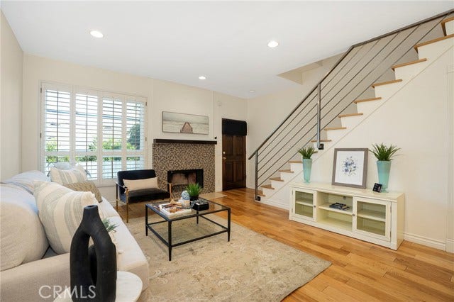 Property photo for 3844 Wasatch AVE, #7, Los Angeles, CA